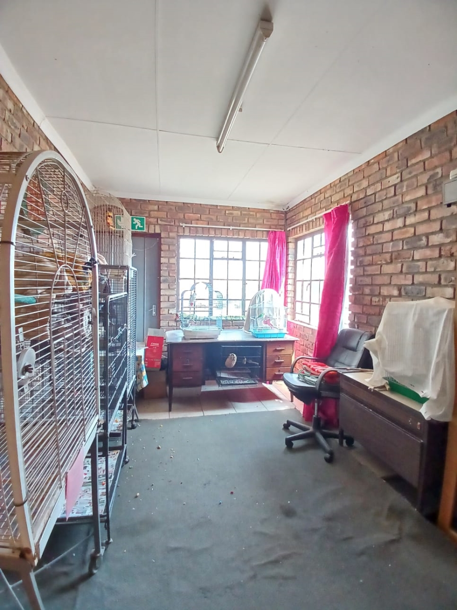 Commercial Property for Sale in Vaalpark Free State